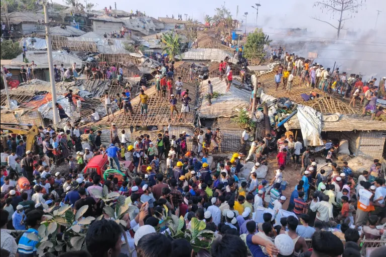 حريق بمخيم للاجئين الروهينغا في بنغلاديش